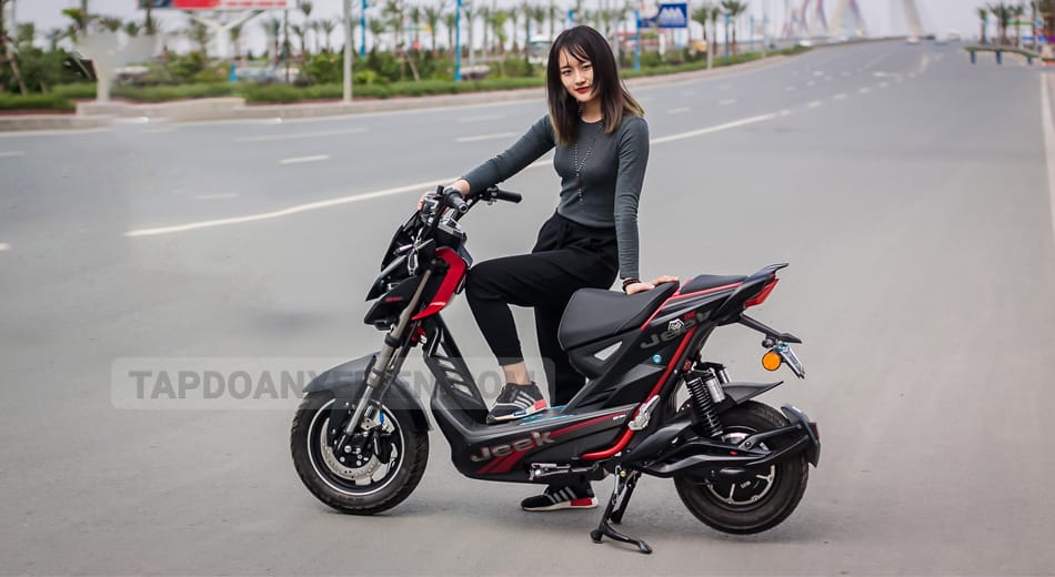 xe m&aacute;y điện Aima Jeek