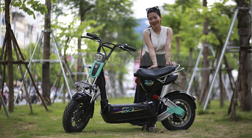 Xe máy điện Giant M133DS – bước tiến mới trong thiết kế